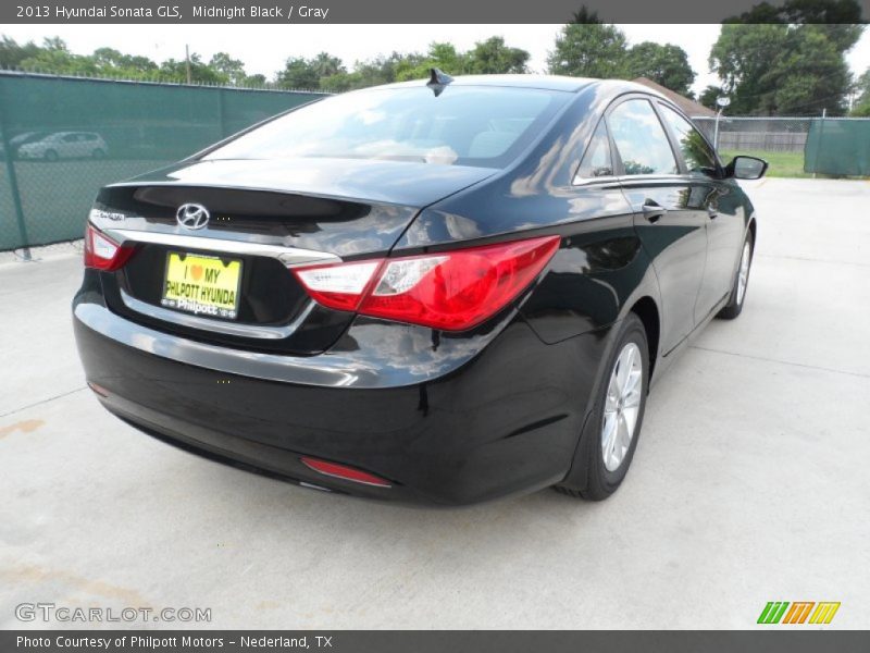 Midnight Black / Gray 2013 Hyundai Sonata GLS