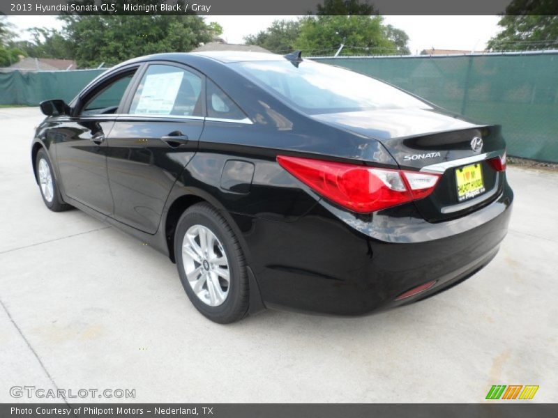 Midnight Black / Gray 2013 Hyundai Sonata GLS