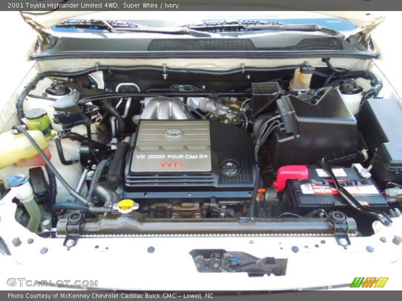 Super White / Ivory 2001 Toyota Highlander Limited 4WD