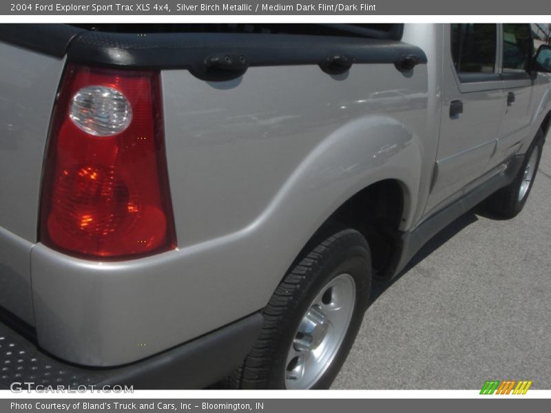 Silver Birch Metallic / Medium Dark Flint/Dark Flint 2004 Ford Explorer Sport Trac XLS 4x4