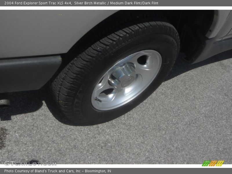 Silver Birch Metallic / Medium Dark Flint/Dark Flint 2004 Ford Explorer Sport Trac XLS 4x4