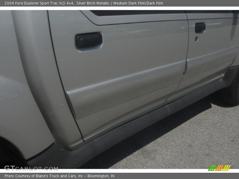 Silver Birch Metallic / Medium Dark Flint/Dark Flint 2004 Ford Explorer Sport Trac XLS 4x4