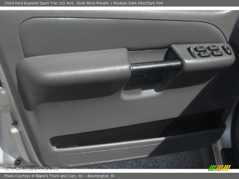 Silver Birch Metallic / Medium Dark Flint/Dark Flint 2004 Ford Explorer Sport Trac XLS 4x4