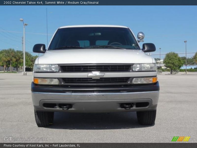 Summit White / Medium Gray/Neutral 2002 Chevrolet Tahoe 4x4