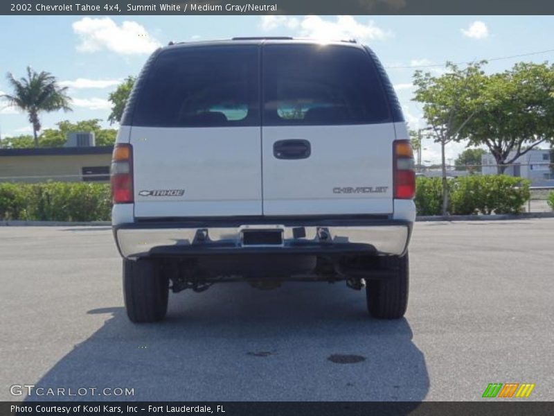 Summit White / Medium Gray/Neutral 2002 Chevrolet Tahoe 4x4