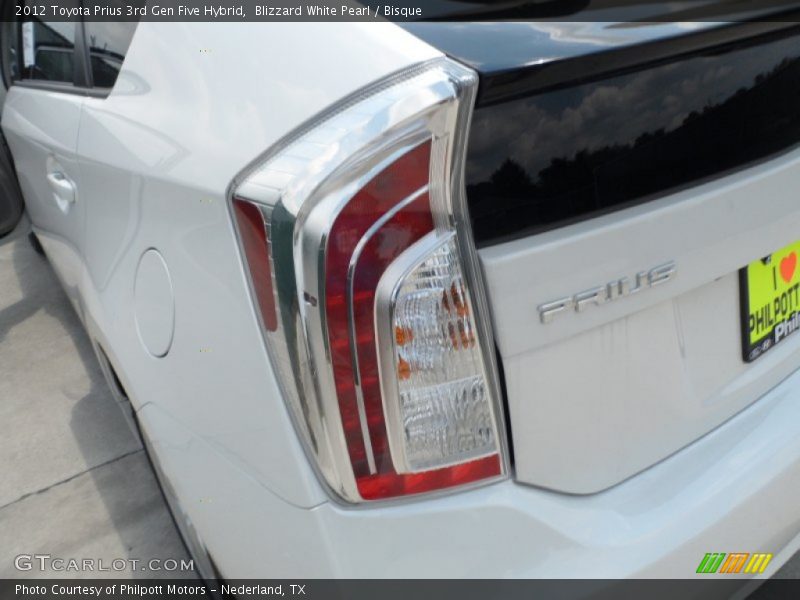 Blizzard White Pearl / Bisque 2012 Toyota Prius 3rd Gen Five Hybrid