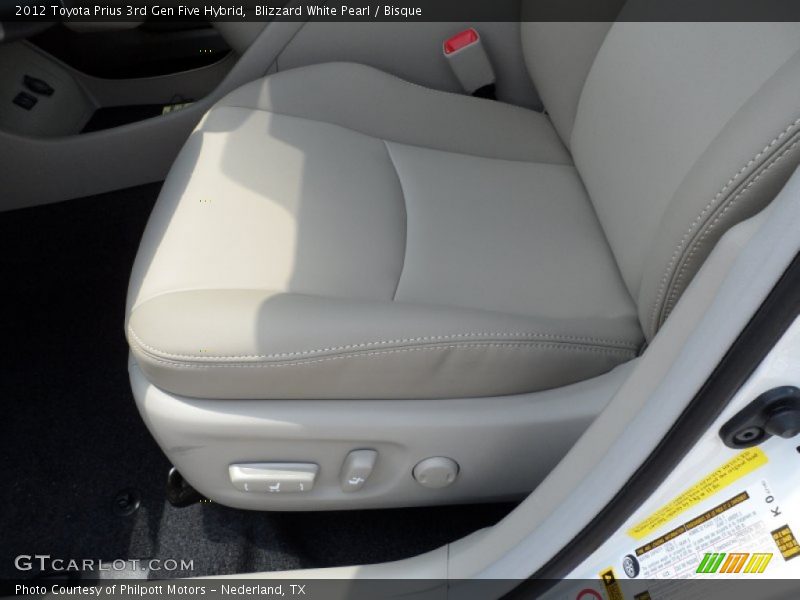 Front Seat of 2012 Prius 3rd Gen Five Hybrid