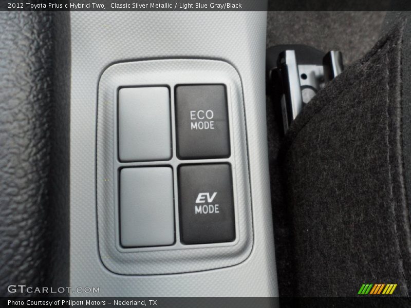 Classic Silver Metallic / Light Blue Gray/Black 2012 Toyota Prius c Hybrid Two