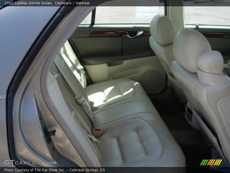 Cashmere / Oatmeal 2003 Cadillac DeVille Sedan