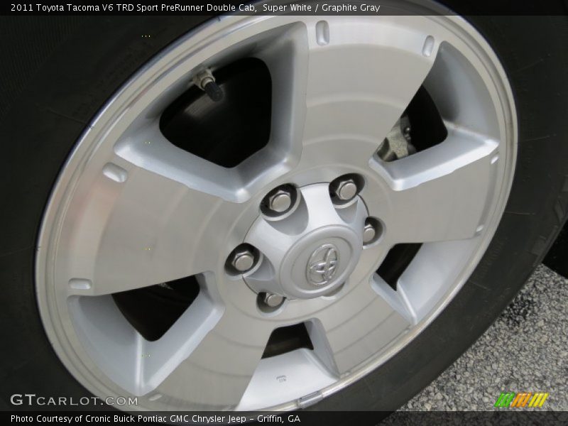 Super White / Graphite Gray 2011 Toyota Tacoma V6 TRD Sport PreRunner Double Cab