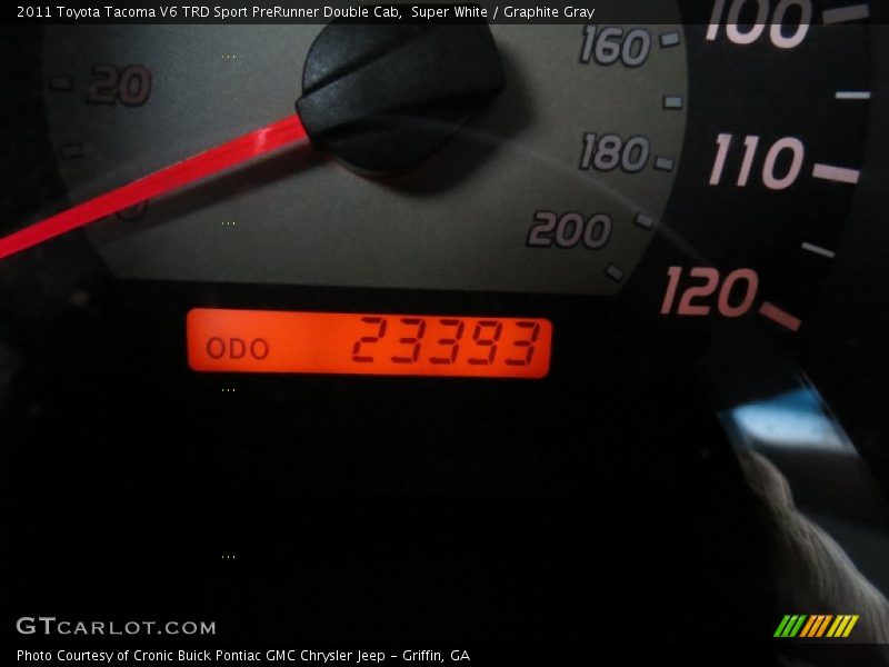 Super White / Graphite Gray 2011 Toyota Tacoma V6 TRD Sport PreRunner Double Cab