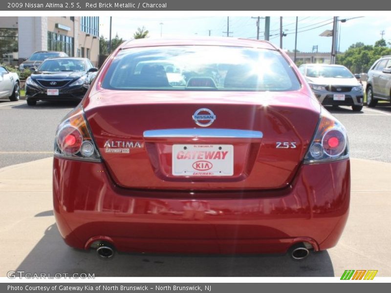 Red Brick Metallic / Charcoal 2009 Nissan Altima 2.5 S