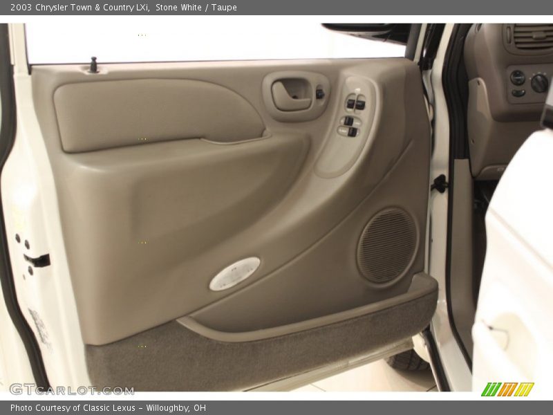 Stone White / Taupe 2003 Chrysler Town & Country LXi