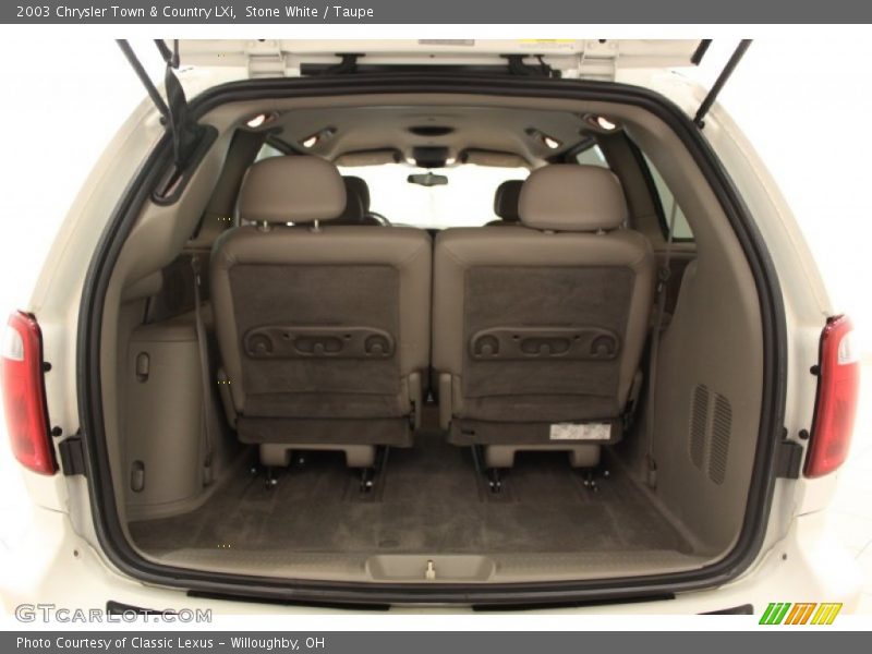 Stone White / Taupe 2003 Chrysler Town & Country LXi