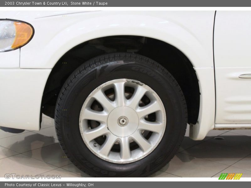 Stone White / Taupe 2003 Chrysler Town & Country LXi