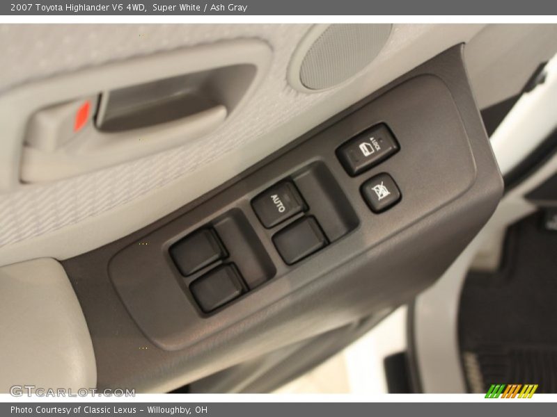 Super White / Ash Gray 2007 Toyota Highlander V6 4WD