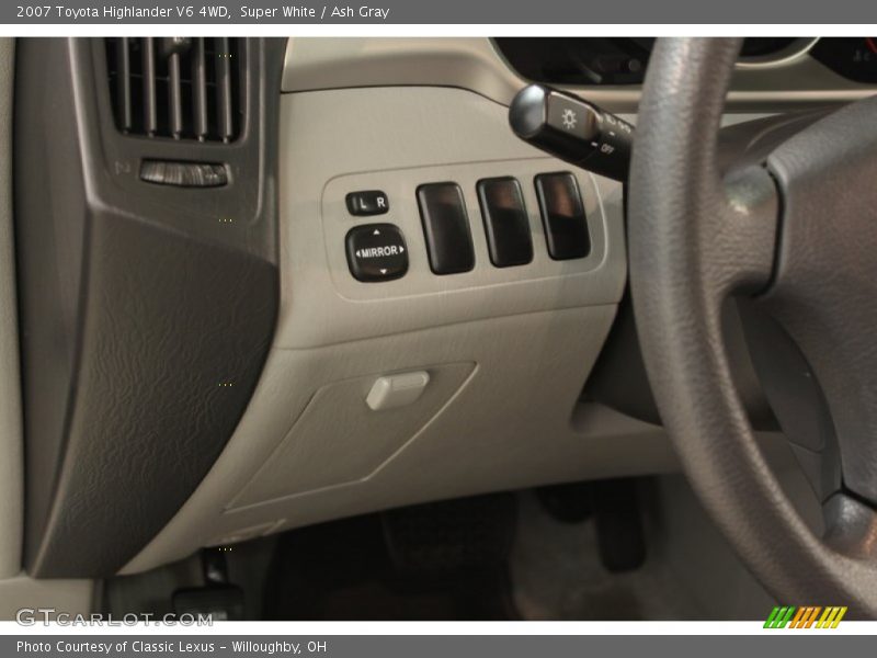 Super White / Ash Gray 2007 Toyota Highlander V6 4WD