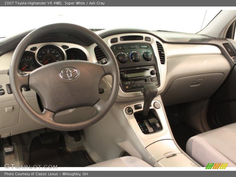 Super White / Ash Gray 2007 Toyota Highlander V6 4WD