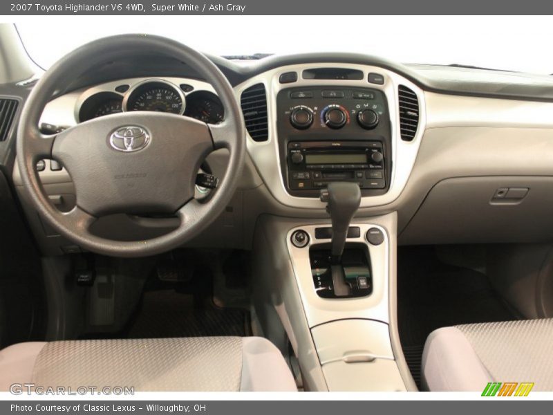 Super White / Ash Gray 2007 Toyota Highlander V6 4WD