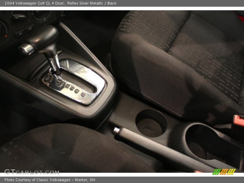 Reflex Silver Metallic / Black 2004 Volkswagen Golf GL 4 Door