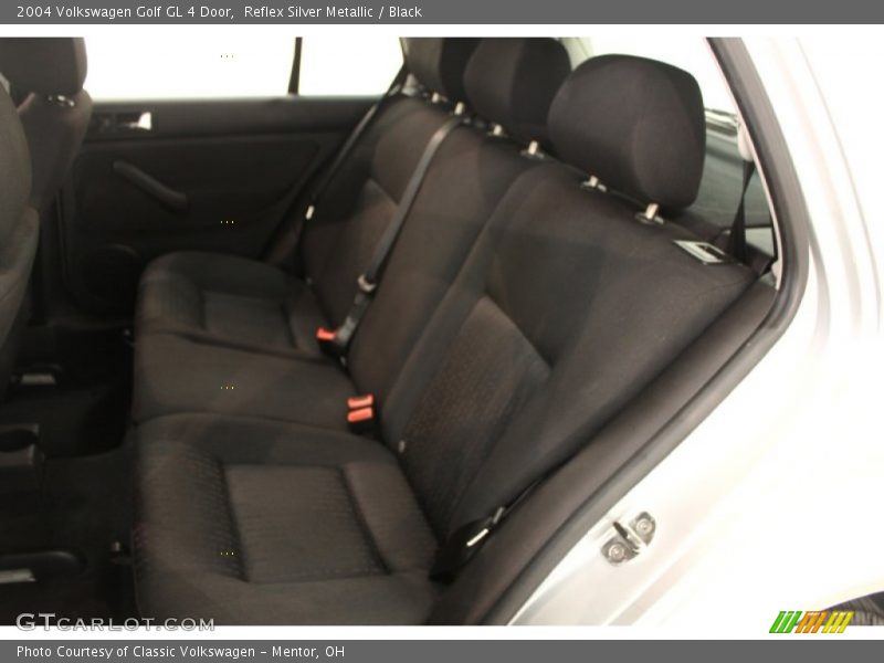 Reflex Silver Metallic / Black 2004 Volkswagen Golf GL 4 Door