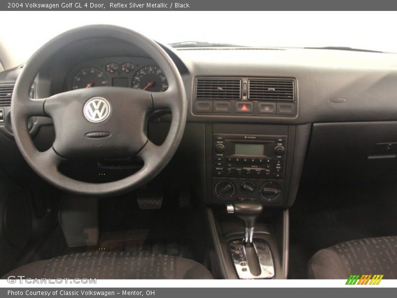 Reflex Silver Metallic / Black 2004 Volkswagen Golf GL 4 Door
