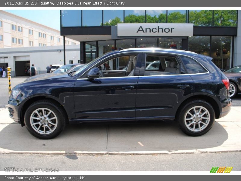 Deep Sea Blue Pearl Effect / Light Gray 2011 Audi Q5 2.0T quattro