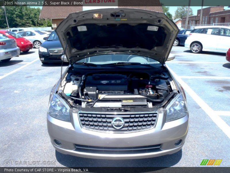 Super Black / Blond 2005 Nissan Altima 2.5 S