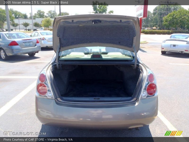 Super Black / Blond 2005 Nissan Altima 2.5 S