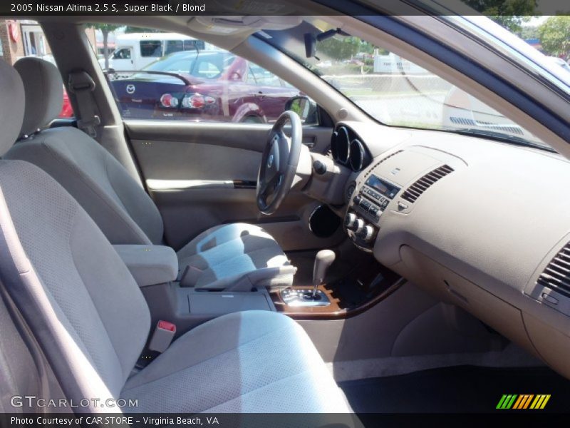 Super Black / Blond 2005 Nissan Altima 2.5 S