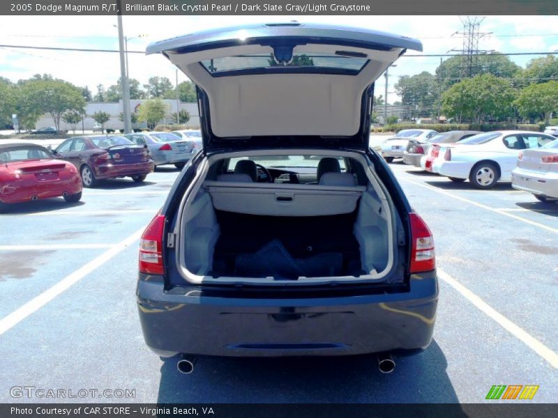 Brilliant Black Crystal Pearl / Dark Slate Gray/Light Graystone 2005 Dodge Magnum R/T