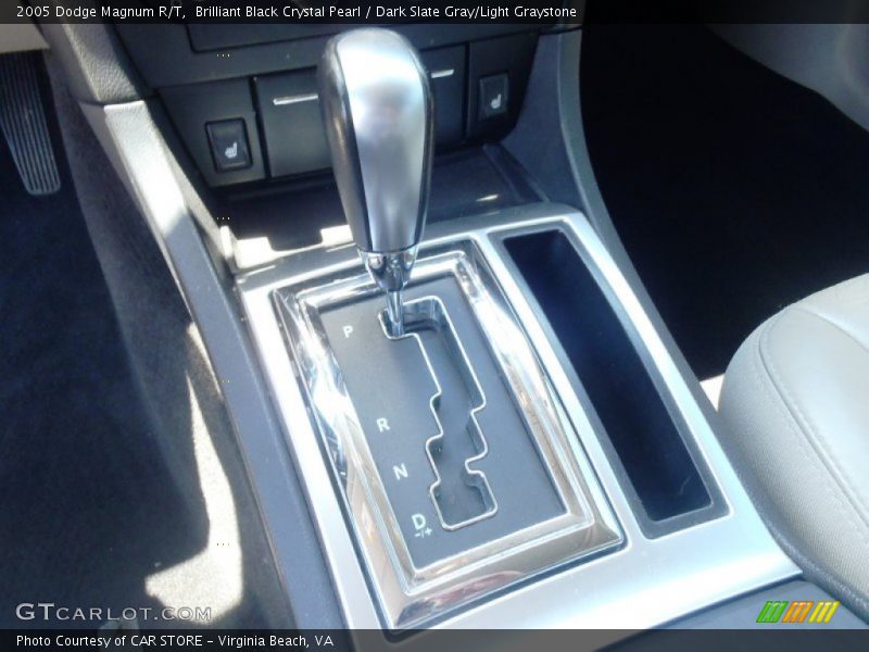 Brilliant Black Crystal Pearl / Dark Slate Gray/Light Graystone 2005 Dodge Magnum R/T