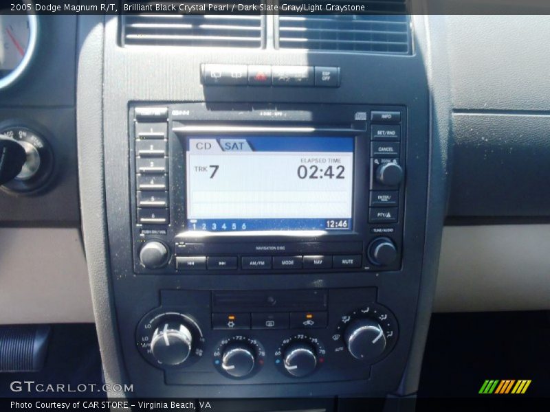 Brilliant Black Crystal Pearl / Dark Slate Gray/Light Graystone 2005 Dodge Magnum R/T