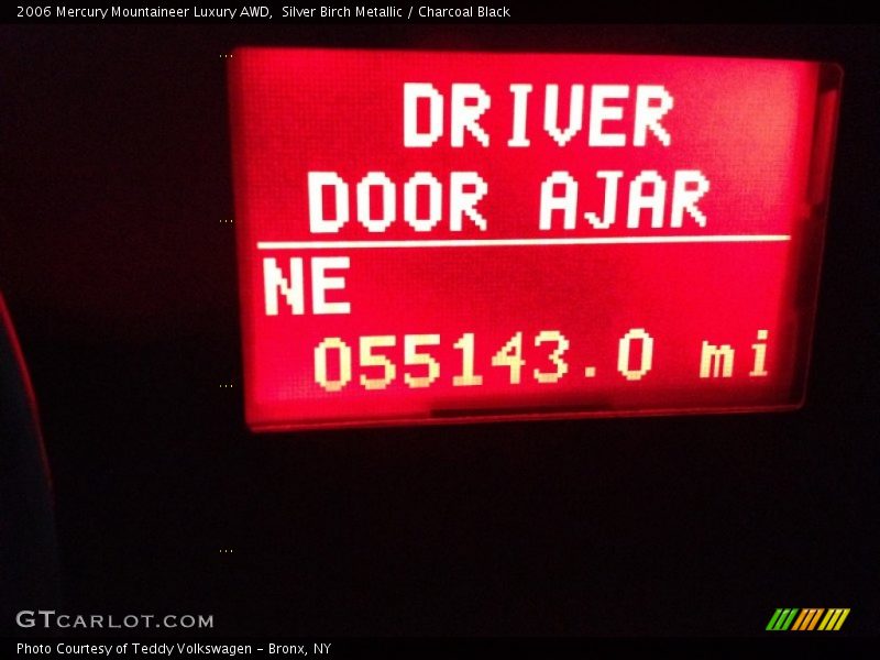 Silver Birch Metallic / Charcoal Black 2006 Mercury Mountaineer Luxury AWD