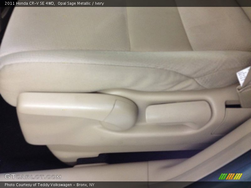 Opal Sage Metallic / Ivory 2011 Honda CR-V SE 4WD