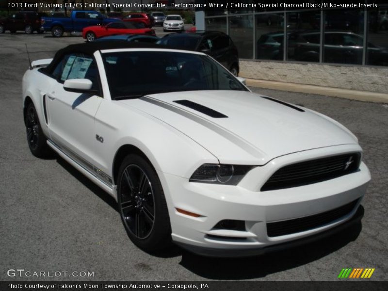 Front 3/4 View of 2013 Mustang GT/CS California Special Convertible