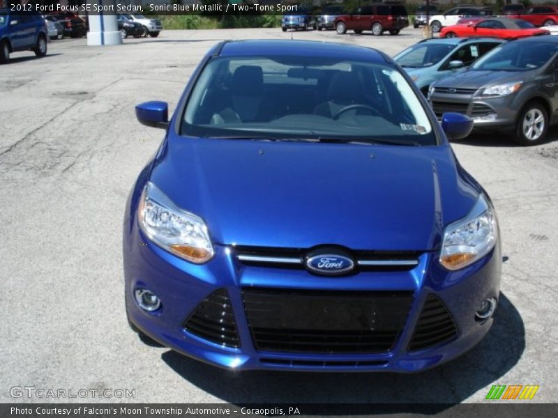 Sonic Blue Metallic / Two-Tone Sport 2012 Ford Focus SE Sport Sedan