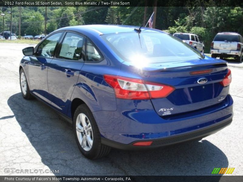 Sonic Blue Metallic / Two-Tone Sport 2012 Ford Focus SE Sport Sedan