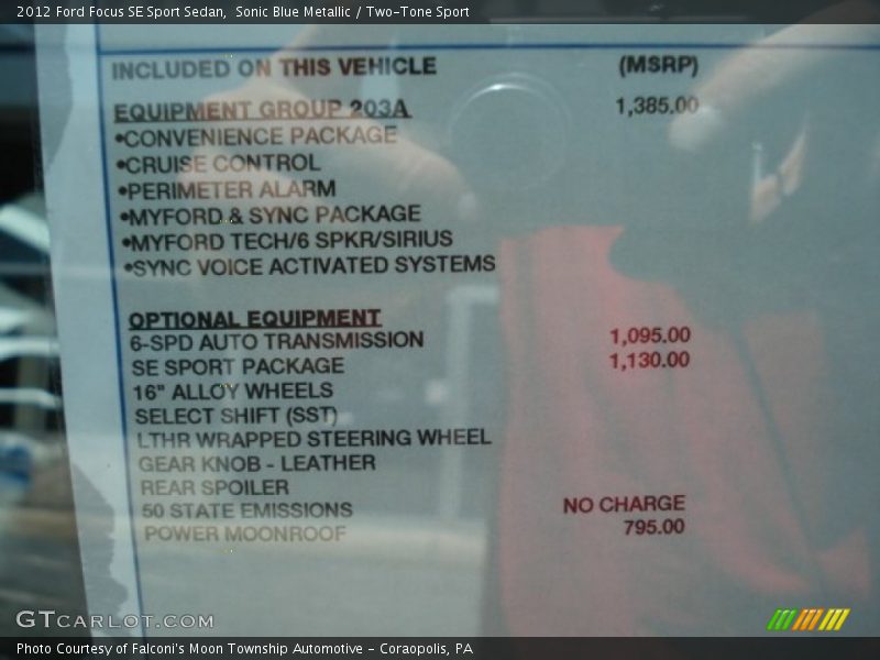 Sonic Blue Metallic / Two-Tone Sport 2012 Ford Focus SE Sport Sedan