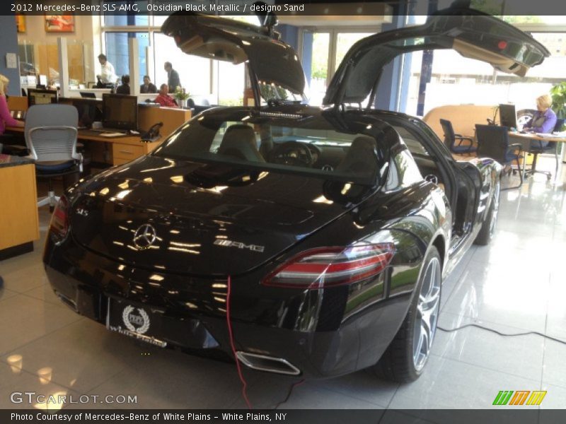 Obsidian Black Metallic / designo Sand 2012 Mercedes-Benz SLS AMG