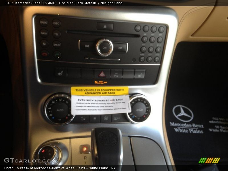 Obsidian Black Metallic / designo Sand 2012 Mercedes-Benz SLS AMG