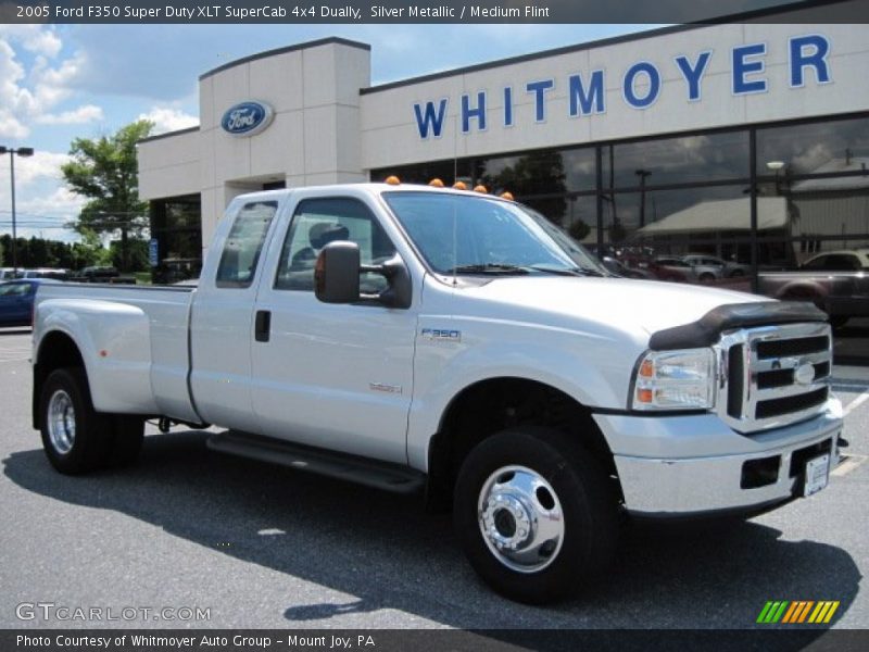 Silver Metallic / Medium Flint 2005 Ford F350 Super Duty XLT SuperCab 4x4 Dually