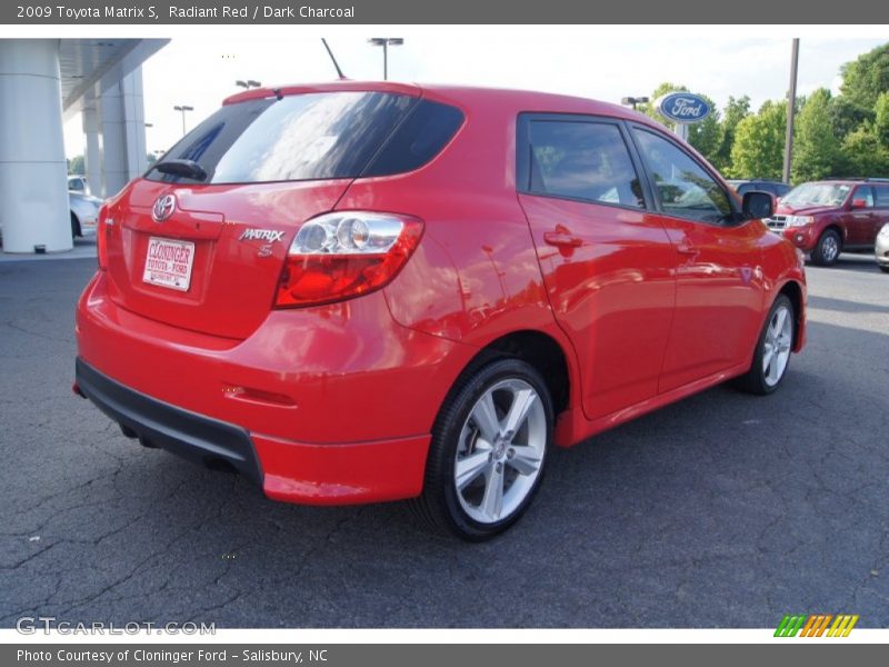 Radiant Red / Dark Charcoal 2009 Toyota Matrix S