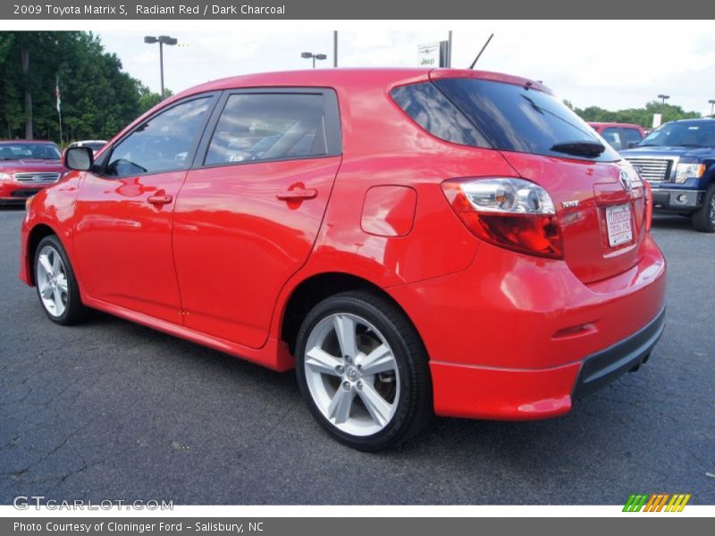 Radiant Red / Dark Charcoal 2009 Toyota Matrix S