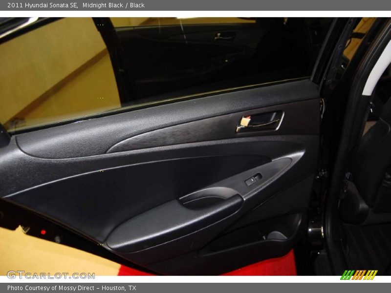 Midnight Black / Black 2011 Hyundai Sonata SE
