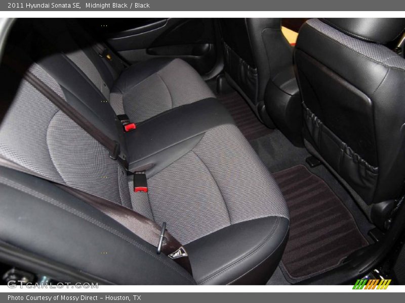 Midnight Black / Black 2011 Hyundai Sonata SE