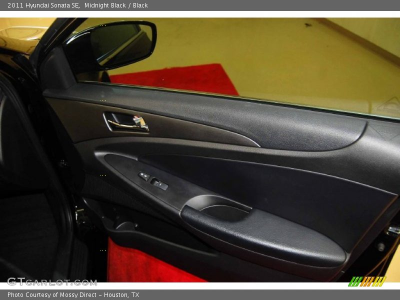 Midnight Black / Black 2011 Hyundai Sonata SE