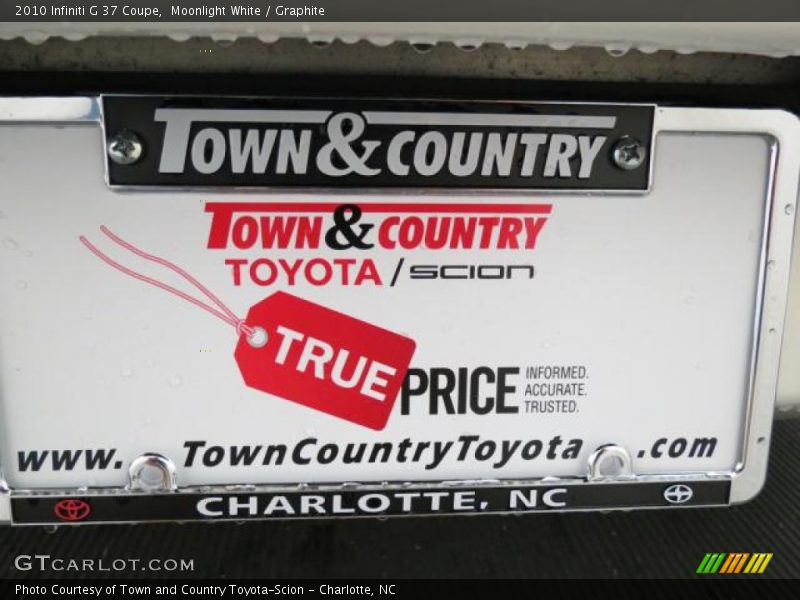 Moonlight White / Graphite 2010 Infiniti G 37 Coupe