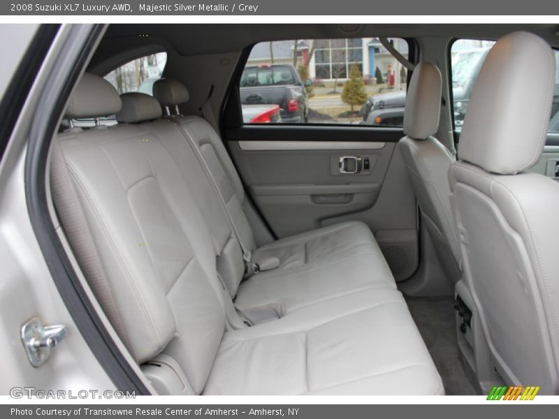  2008 XL7 Luxury AWD Grey Interior