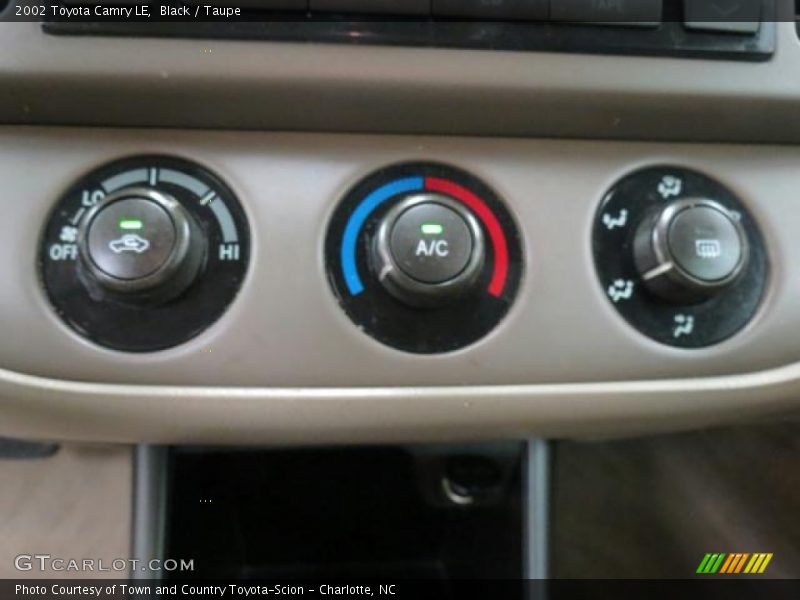 Black / Taupe 2002 Toyota Camry LE